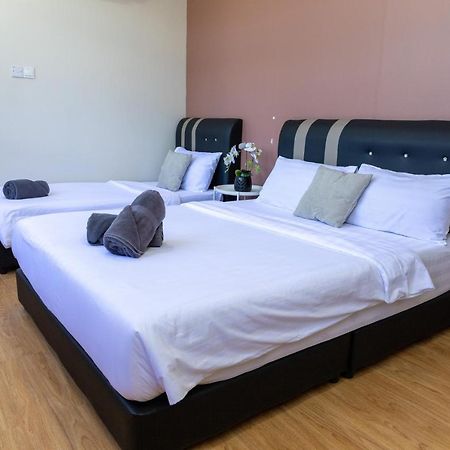 Familia Motel Kangar Exterior foto